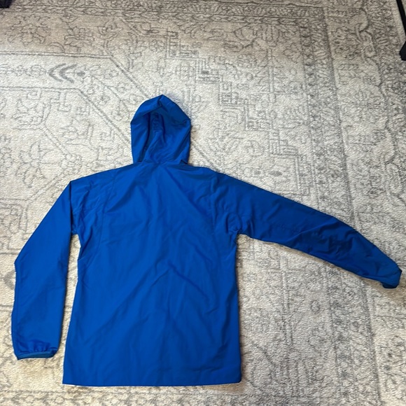 Mountain Hardwear Urban Outfitters Exclusive Railay Hooded Jacket - Picture 6 of 8